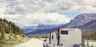 Guida completa sul vostro caravan: acquisto, aspetti legali e manutenzione