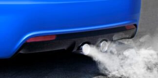 Fumo e cattivo odore dall’impianto di scarico – come capire i problemi dal colore del fumo