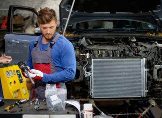 Sostituzione del radiatore dell’auto – ecco come si fa!