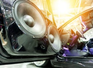 Sostituzione dell' autoradio: come procedere con l'installazione e la disinstallazione
