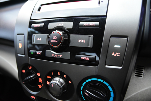 installazione autoradio