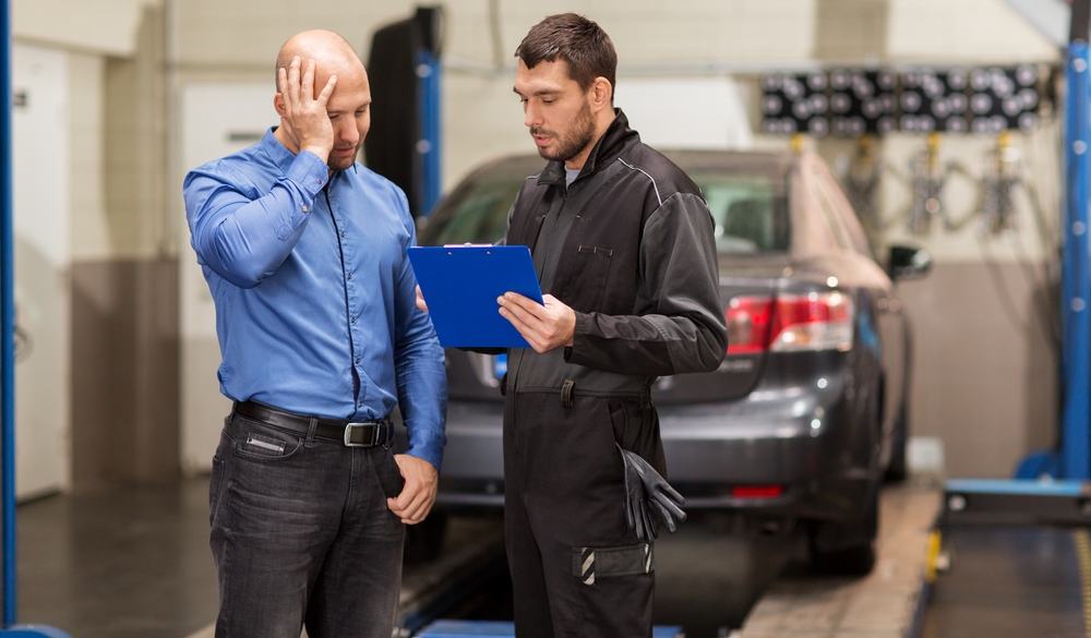 Cosa fare in caso di imbroglio in un'autofficina