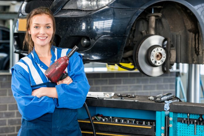 Sostituzione del braccio oscillante – prevenzione dello sbandamento dell'auto!