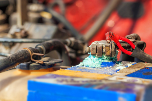 Effettuare i lavori di riparazione OBD2