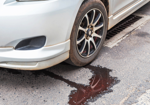 diesel e benzina perdite di liquido sotto l'auto