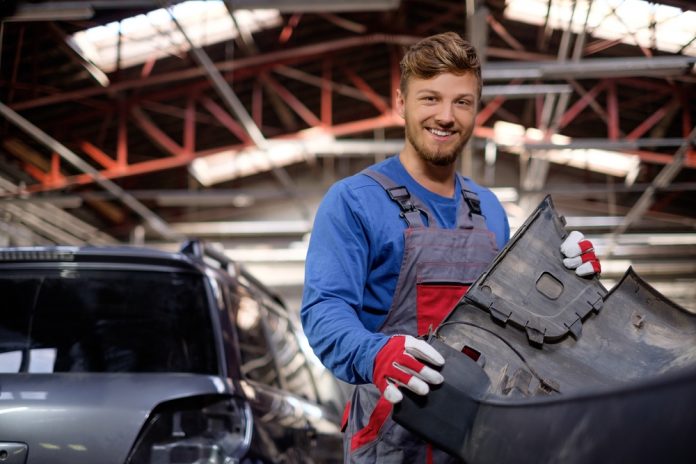 Sostituzione del parafango – pazienza e buon senso per un successo garantito!