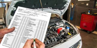 Controllo professionale da parte di un esperto di valutazione dell'auto!