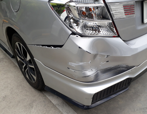 Esperto di valutazione dell'auto in caso di danno da incidente