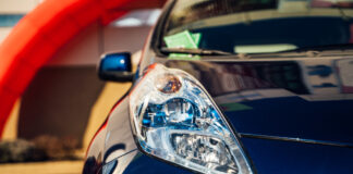 Sensibili, sicuri e obbligatori: gli indicatori di direzione della macchina